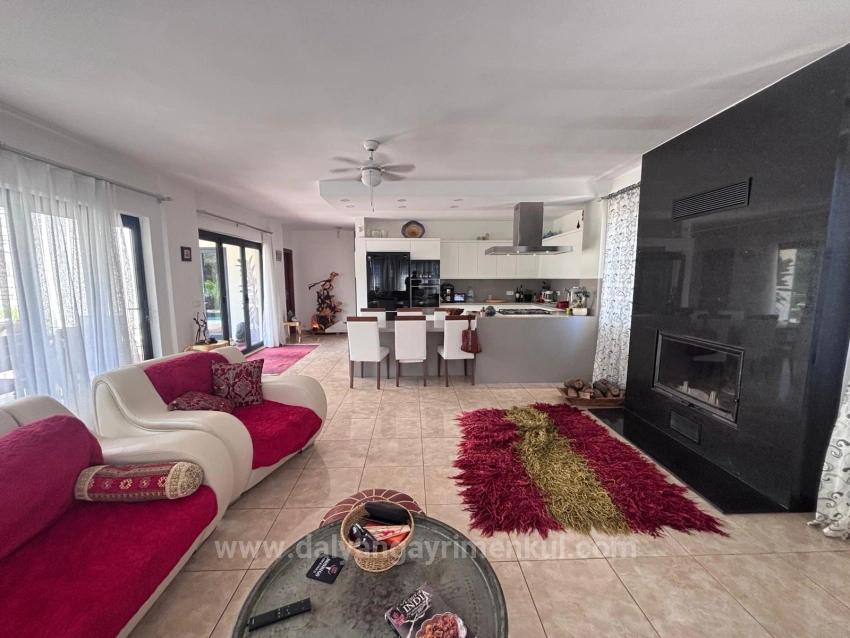 5+1 Villa Zum Verkauf Auf Einem 980 M² Großen Grundstück An Der Ecke In Dalyan Maraş