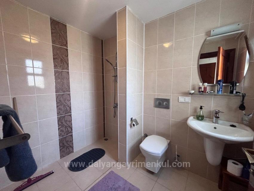 5+1 Villa Zum Verkauf Auf Einem 980 M² Großen Grundstück An Der Ecke In Dalyan Maraş