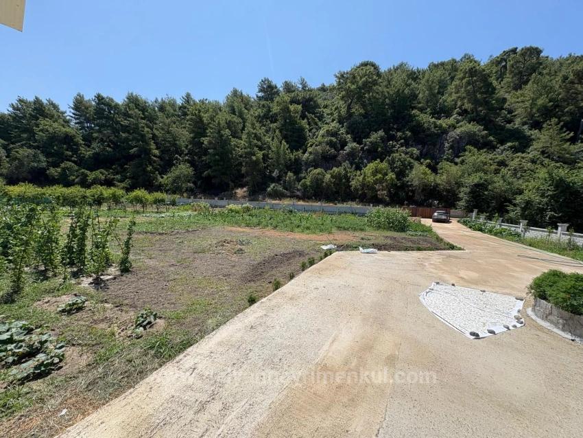 Freistehendes Holzhaus Mit 120 M² Wohnfläche Auf Einem 2500 M² Großen Grundstück In Der Gegend Von Dalyan Karadağ