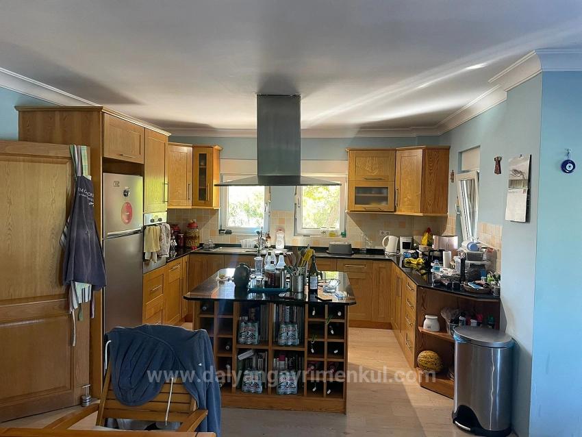 4+2 Villa Zum Verkauf Auf Einem 6000 M² Großen Grundstück In Dalyan Gülpınar