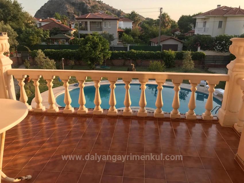 4+1 Villa Zum Verkauf Auf Einem 1000 M² Großen Grundstück In Dalyan
