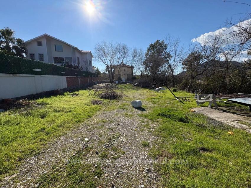 550 M² Großes Grundstück In Dalyan Mit 15%+30-Zonierung Zu Verkaufen.