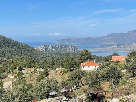 Vip-Villa In Gökbel Zu Verkaufen, Auf Einem 5000 M² Großen Grundstück Mit Freiem Meerblick.