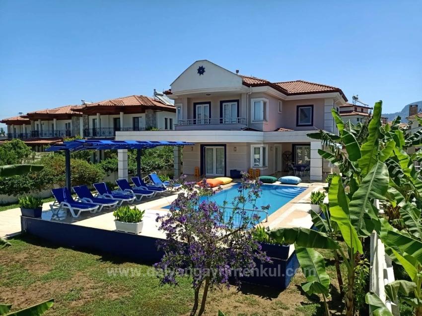 4+1 Bedroom Villa For Sale in Dalyan Nbh. Ortaca - 573 m²