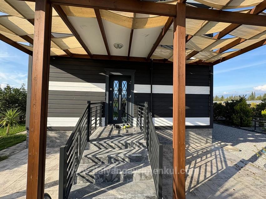 4+1 Villa For Sale In Eskiköy, Located In A 14,136 M2 Field