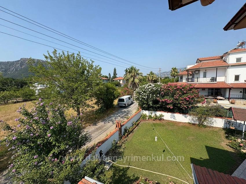Two-Story House For Sale On A 514M2 Plot In Okçular.