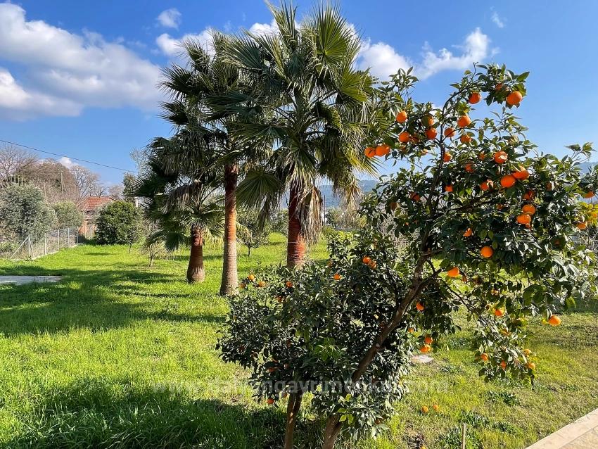 Detached Single-Story House For Sale On A 2882 M2 Plot In Eskiköy.