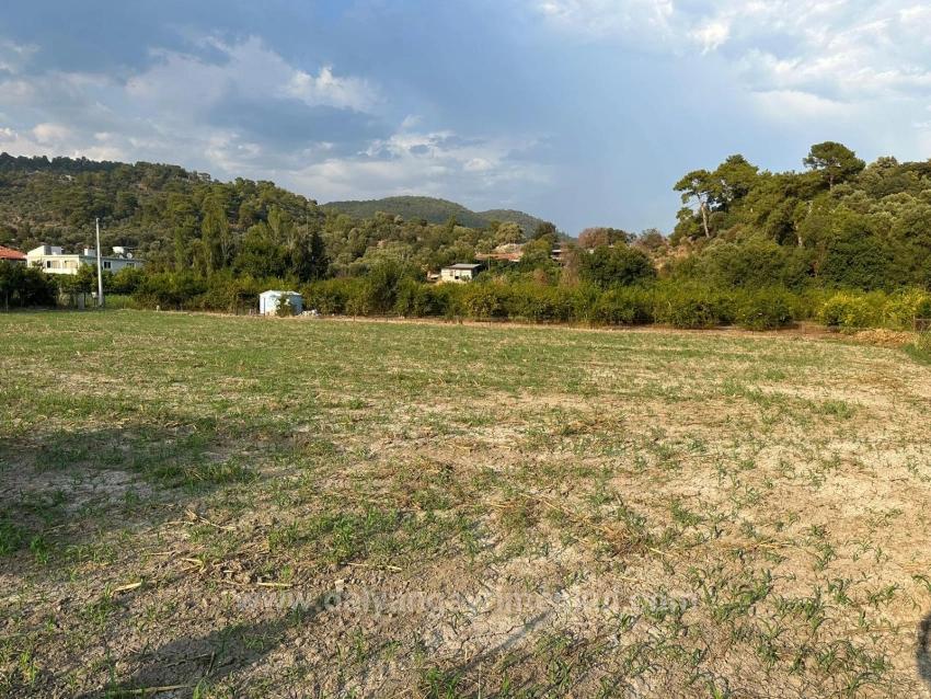 1160M2 Plot For Sale In Rızai-Taksim Within The Village Residential Area In Çandır