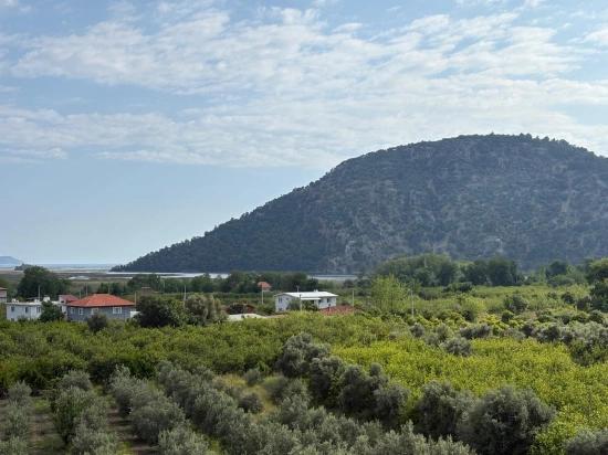 1.721M2 Field For Sale With Sea And Lake Views In Çandır Village