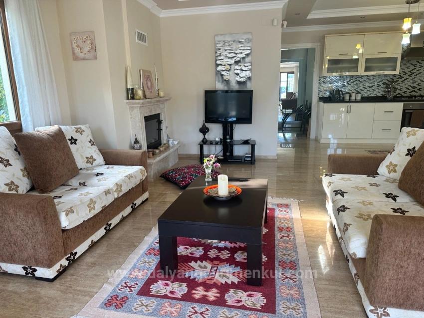 Вилла 4+1 На Продажу На Участке 500М2 Недалеко От Центра Дальяна