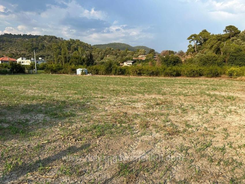 Участок 1160М2 На Продажу В Рызай-Таксим В Жилом Районе Деревни В Чандыре