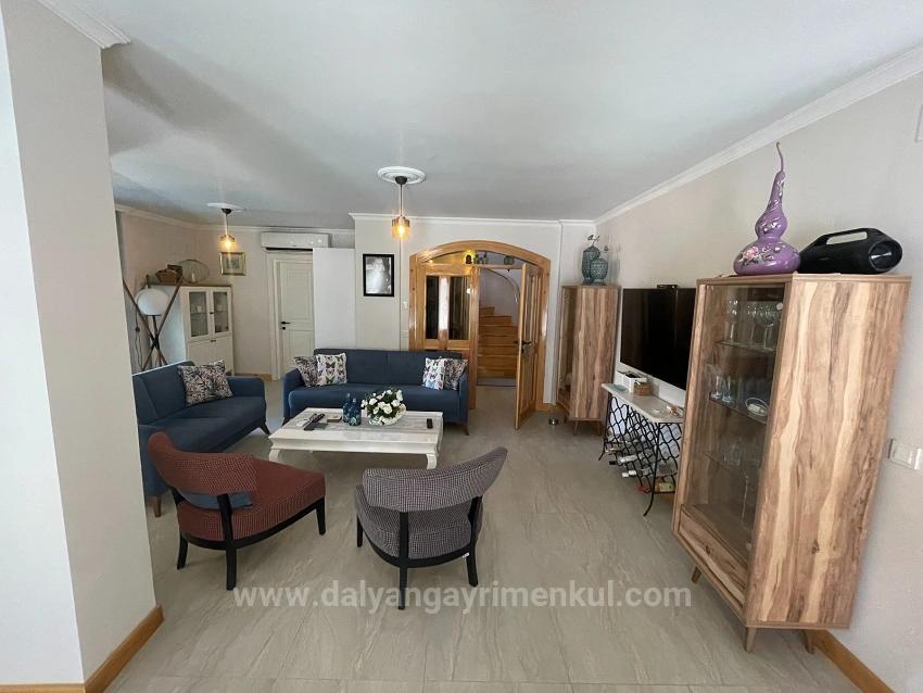 Вилла 4+1 На Продажу На Участке 720М2 В Дальяне, Гюльпынар