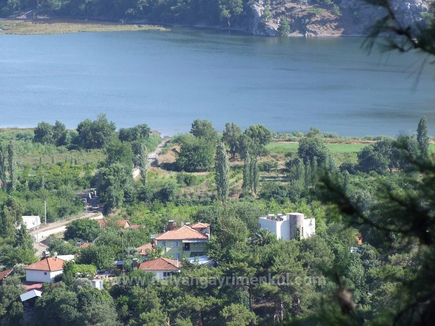 Земля 1252M2 На Продажу С Видом На Озеро В Чандыре