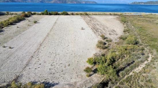 Продается Земельный Участок Площадью 3210 М² (2 Спальни) В Чандыре, Прямо На Берегу Озера.