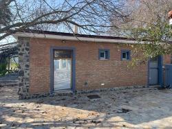 Продается Отдельно Стоящий Одноэтажный Дом На Участке Площадью 2882 М2 В Городе Эскикёй.