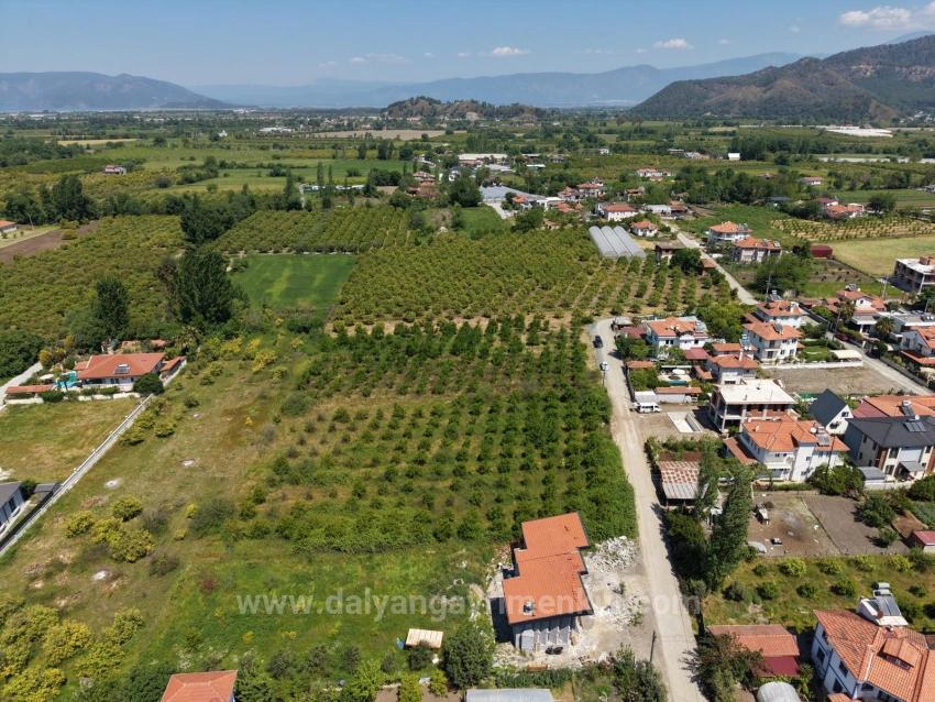 Okçular'da 1050M2 Köy Yerleşik Alanında Satılık Arsa