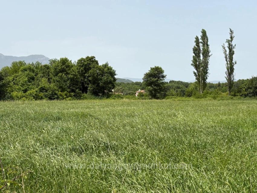 Okçular Marmarlı'da 2100 M2 Satılık Arsa