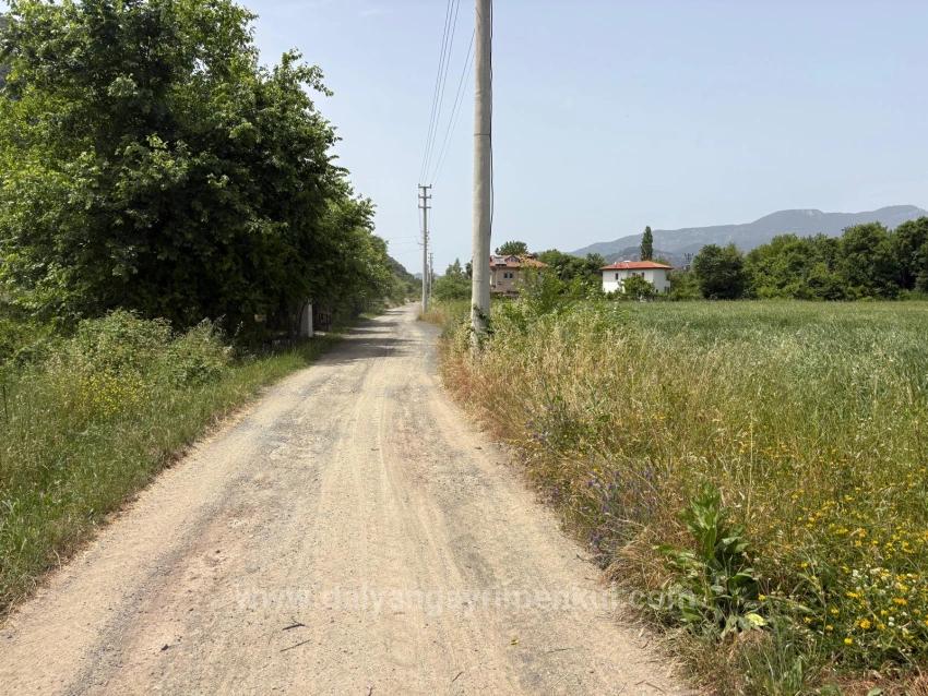 Ortaca Okçular Mah. Satılık Arsa - Konut İmar Durumlu - 2.390 m²
