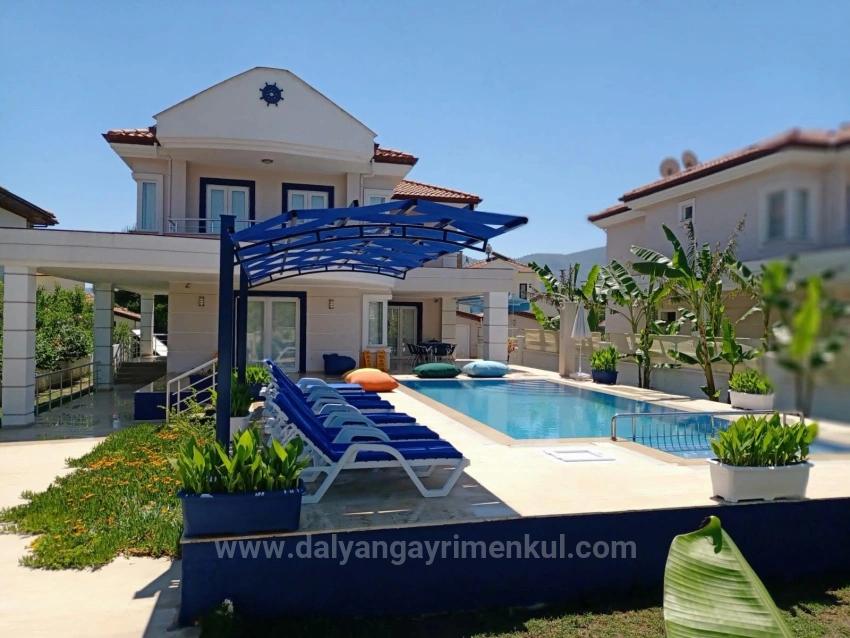 Dalyan Gülpınar 573M2 İçerisinde Satılık 4+1 Villa