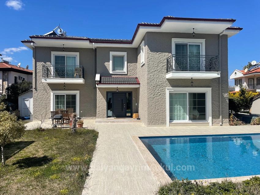 Dalyan Gülpınar'da 514M2 Arsa İçinde Satılık Villa