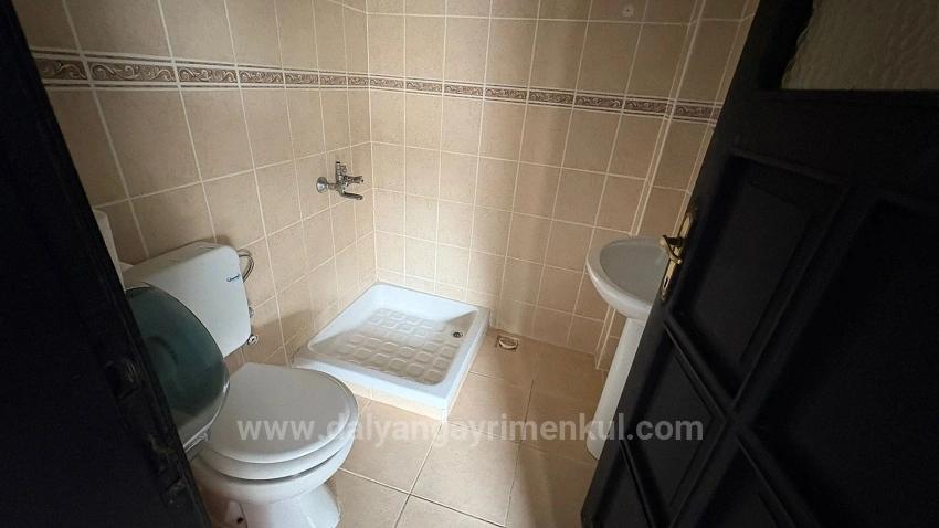 Dalyan'da 30 Odalı Kanala Yakın Satılık Otel