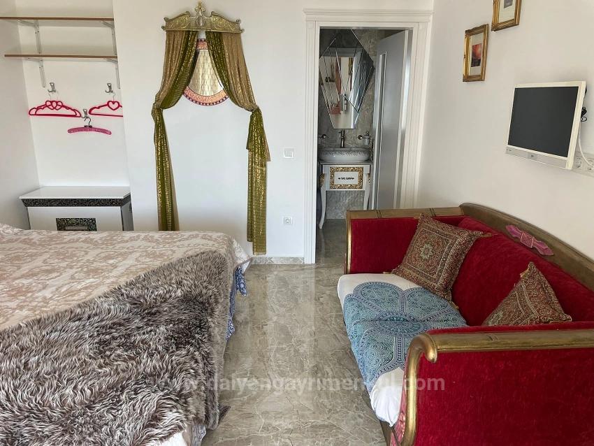 Gökbel'de Full Deniz Manzaralı 5000M2 Arsa İçerisinde Satılık Vıp Villa