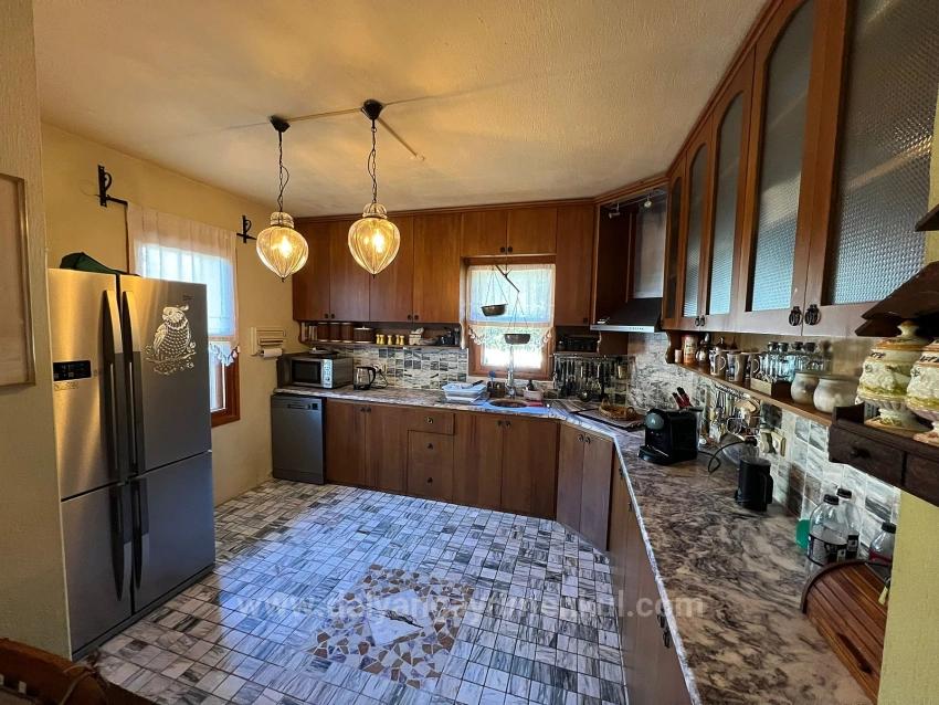 Dalyan Gülpınar'da 580M2 Arsa İçerisinde Satılık Taş Villa