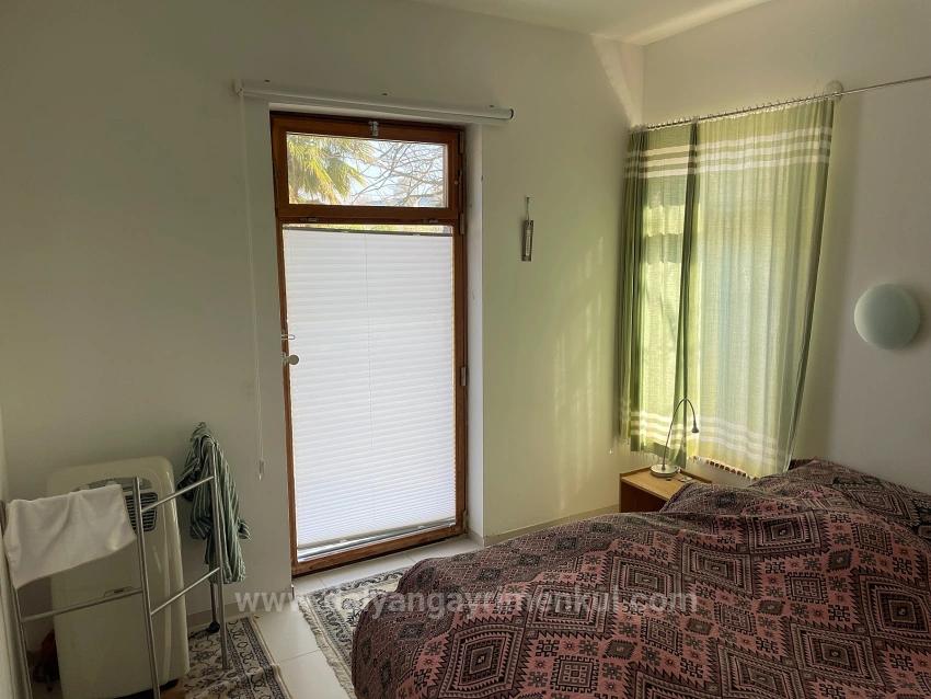 Eskiköy'de 2882 M2 Arsa İçerisinde Müstakil Satılık Tek Katlı Ev