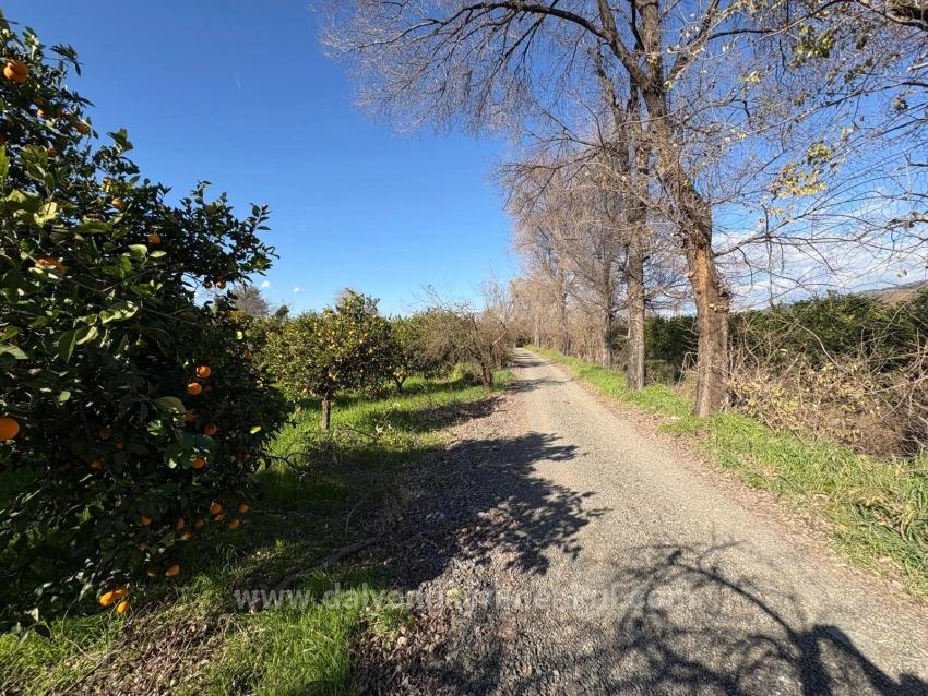 Okçular'da Yerleşik Alanında 4,326M2 Satılık Arsa