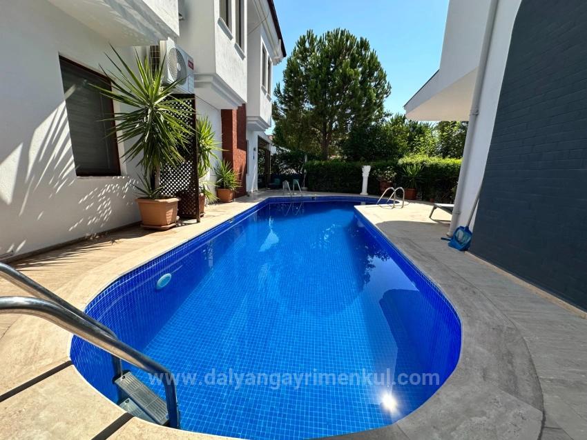 Dalyan'da Merkeze Yakın 3+1 Satılık Villa