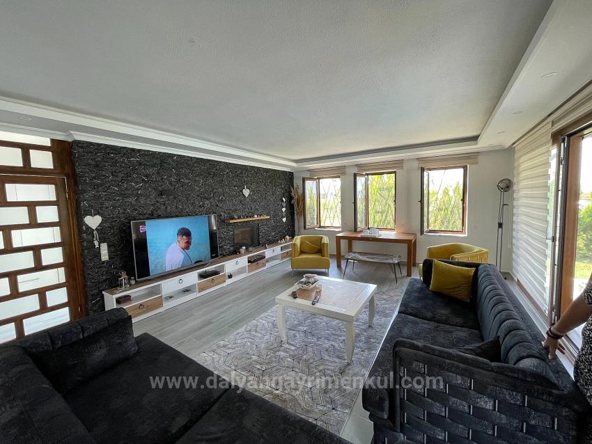 Dalyan İztuzu Manzaralı 7000M2 Arsa İçinde 4+1 Satılık Lüks Villa