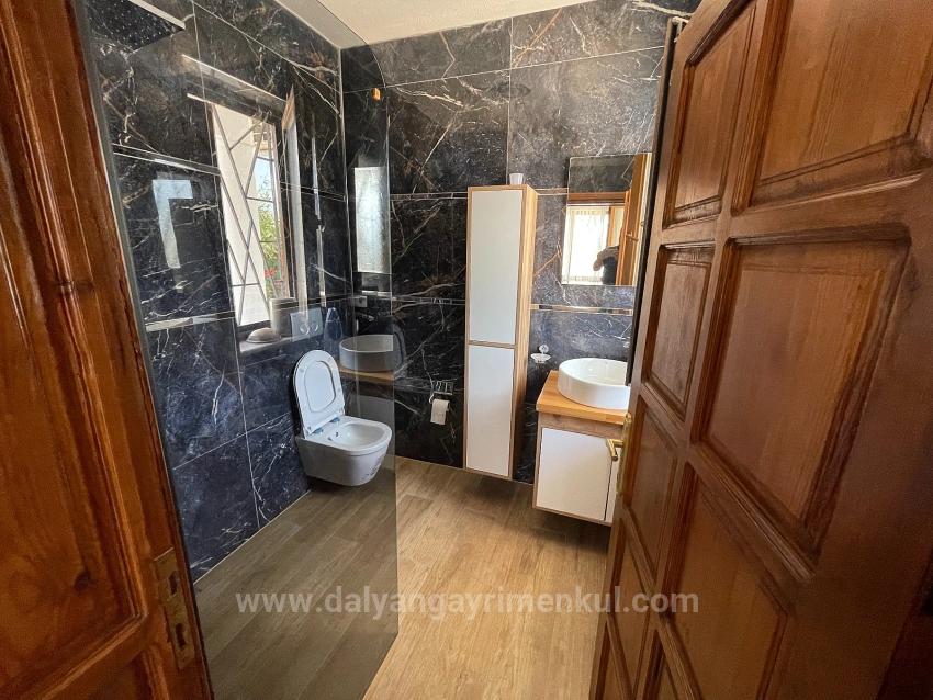 Dalyan İztuzu Manzaralı 7000M2 Arsa İçinde 4+1 Satılık Lüks Villa