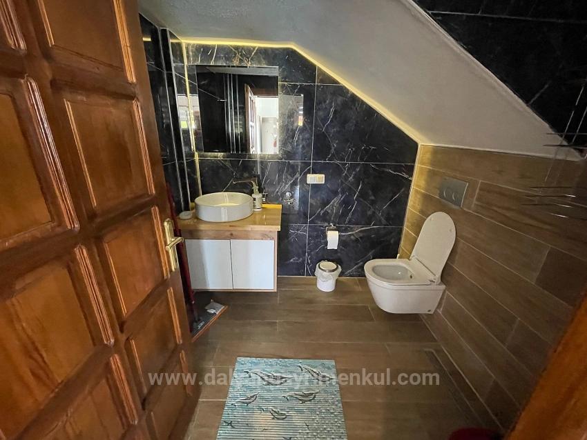 Dalyan İztuzu Manzaralı 7000M2 Arsa İçinde 4+1 Satılık Lüks Villa